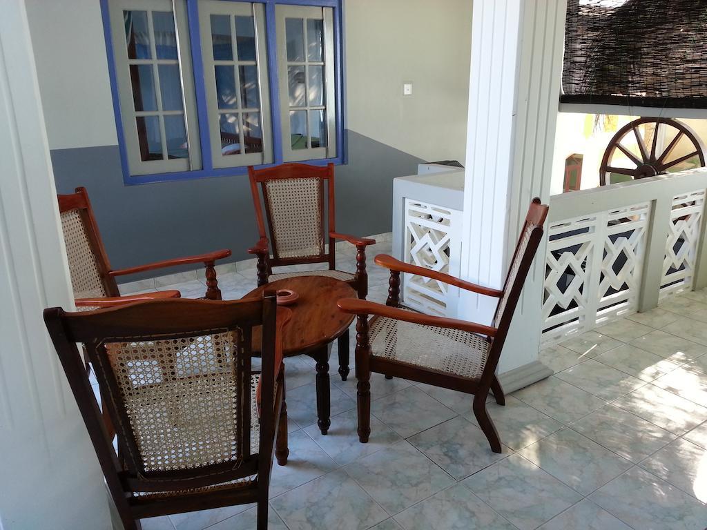Main Reef Guest House Hikkaduwa Exterior foto
