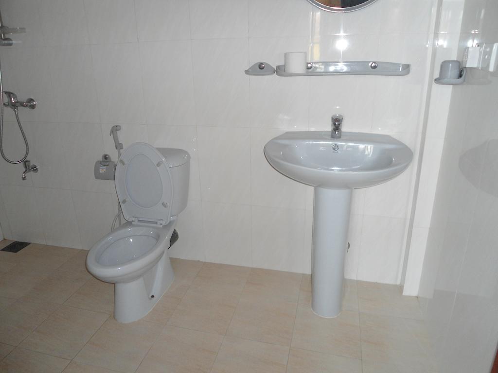 Main Reef Guest House Hikkaduwa Habitación foto